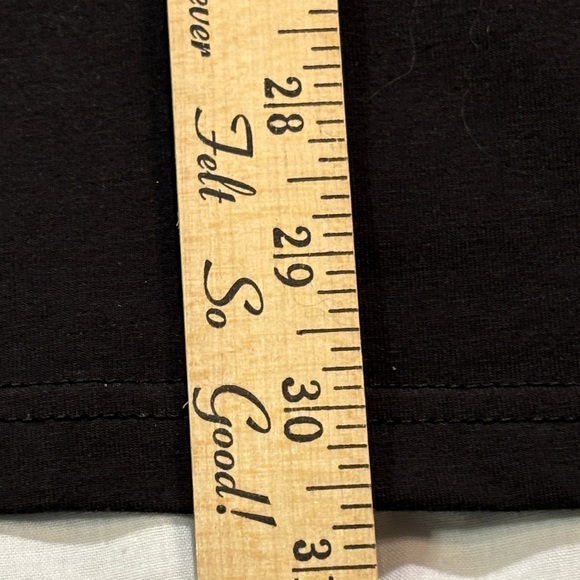 Focus Black Short-sleeve Crewneck T-Shirt with Red Heart and Dove Design 2X NWT - Picture 11 of 11